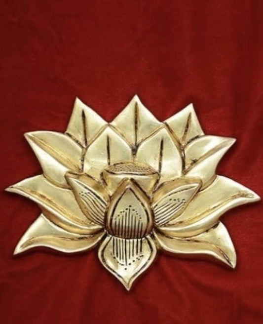 VISHWA BRASS LOTUS WALL HANGING (ANTIQUE BRASS)